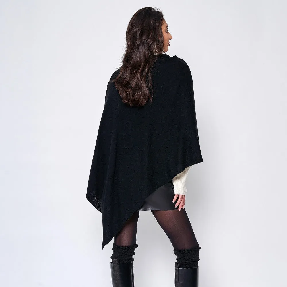 Love Scarf Poncho - Black